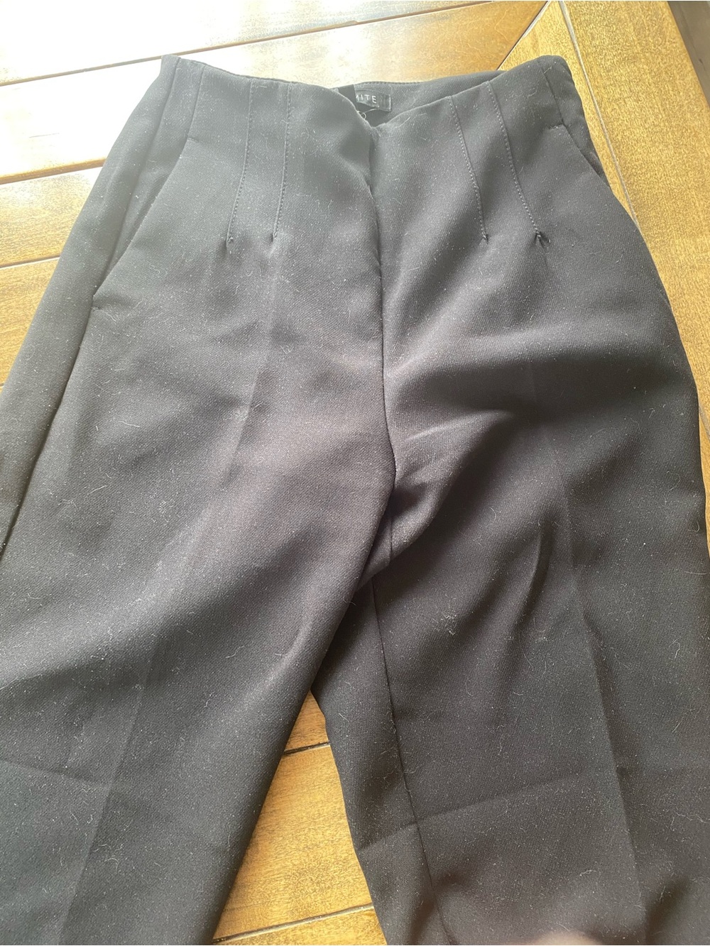 Dynamite Black Men's Flat-Front Dress Shorts